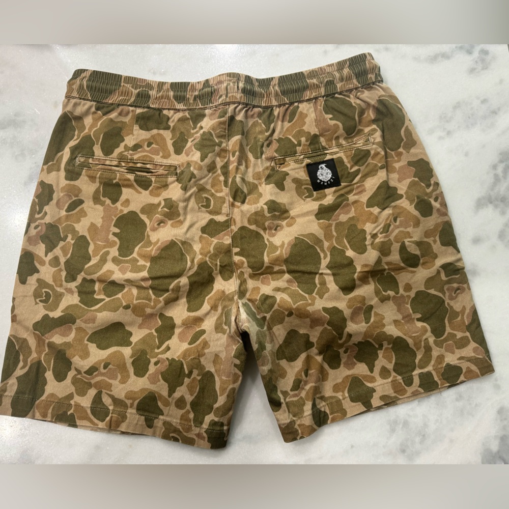 Men’s Qilo Shorts - Picture 2 of 2